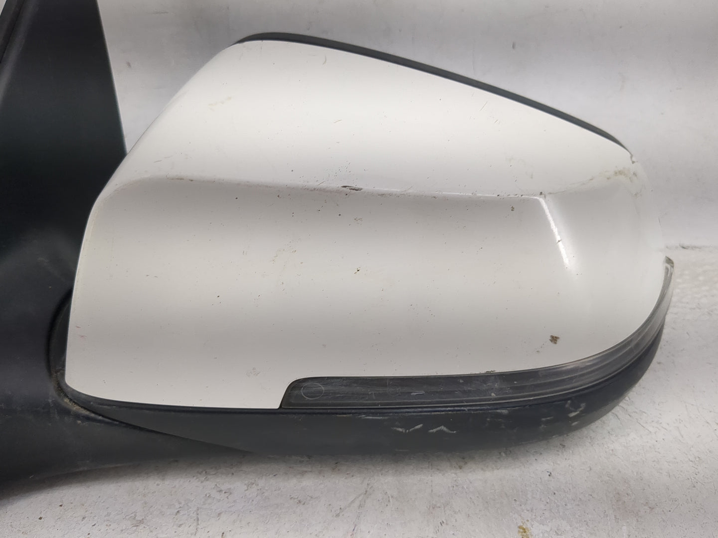 2014-2016 Bmw 528i Driver Side View Mirror - Left Door Mirror OEM Used - Oemusedautoparts1.com
