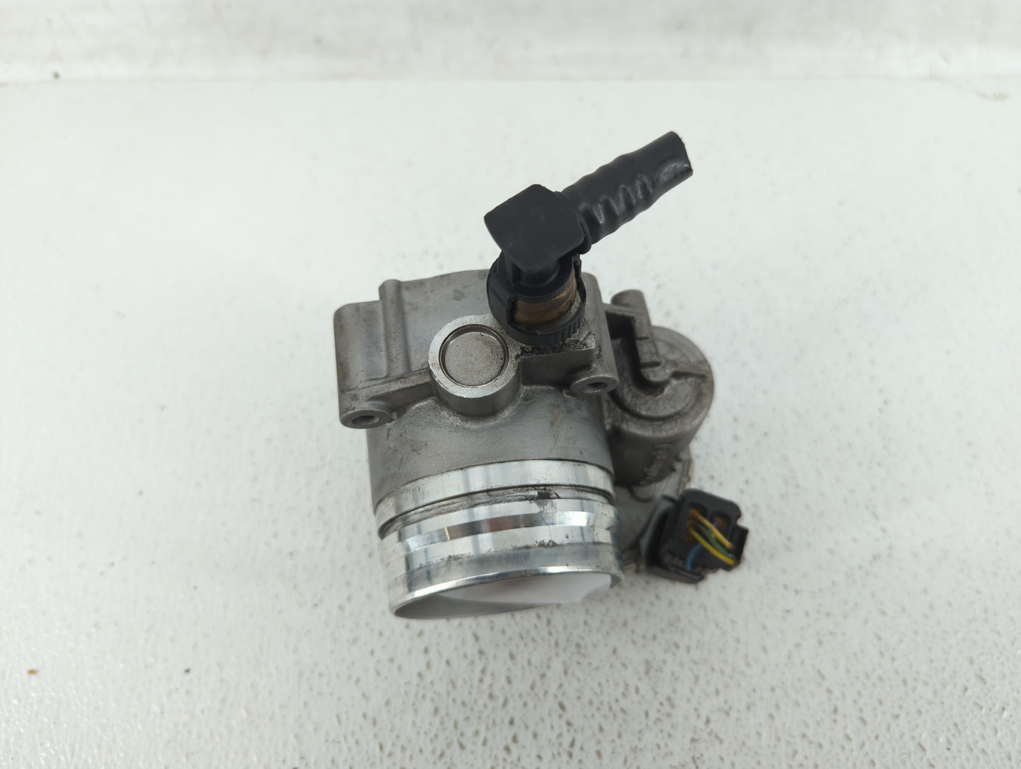 2012-2016 Bmw 528i Throttle Body P/N:1354 7588625-04 1354 7588625-03 Fits Fits 2012 2013 2014 2015 2016 2017 2018 OEM Used A