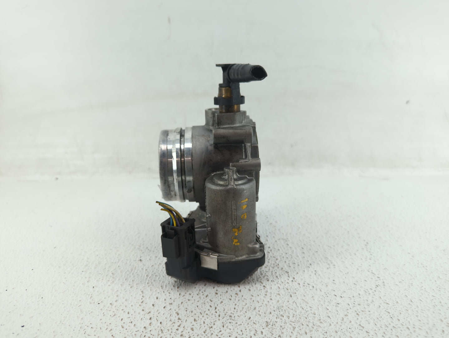 2012-2016 Bmw 528i Throttle Body P/N:1354 7588625-04 1354 7588625-03 Fits Fits 2012 2013 2014 2015 2016 2017 2018 OEM Used A
