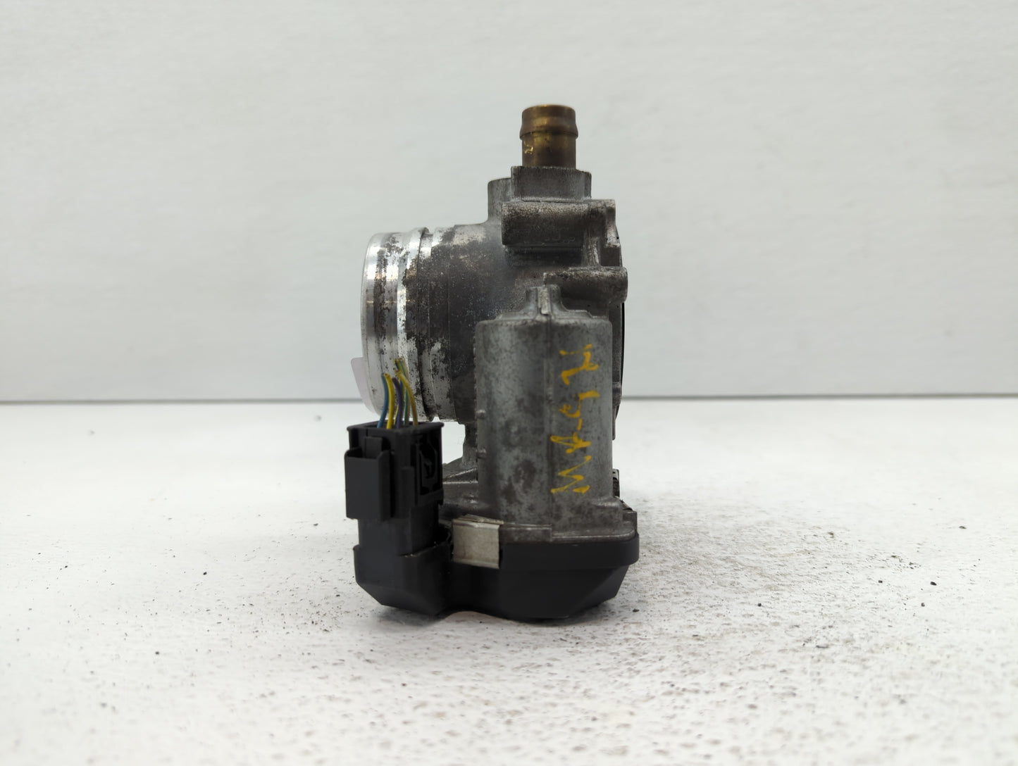 2012-2016 Bmw 528i Throttle Body P/N:1354 7588625-04 1354 7588625-03 Fits Fits 2012 2013 2014 2015 2016 2017 2018 OEM Used A