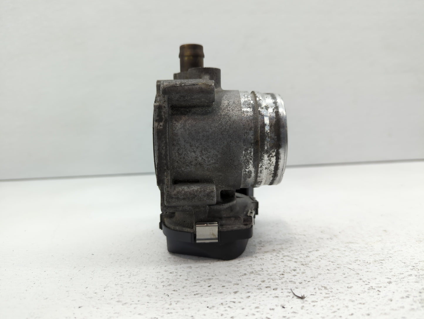 2012-2016 Bmw 528i Throttle Body P/N:1354 7588625-04 1354 7588625-03 Fits Fits 2012 2013 2014 2015 2016 2017 2018 OEM Used A
