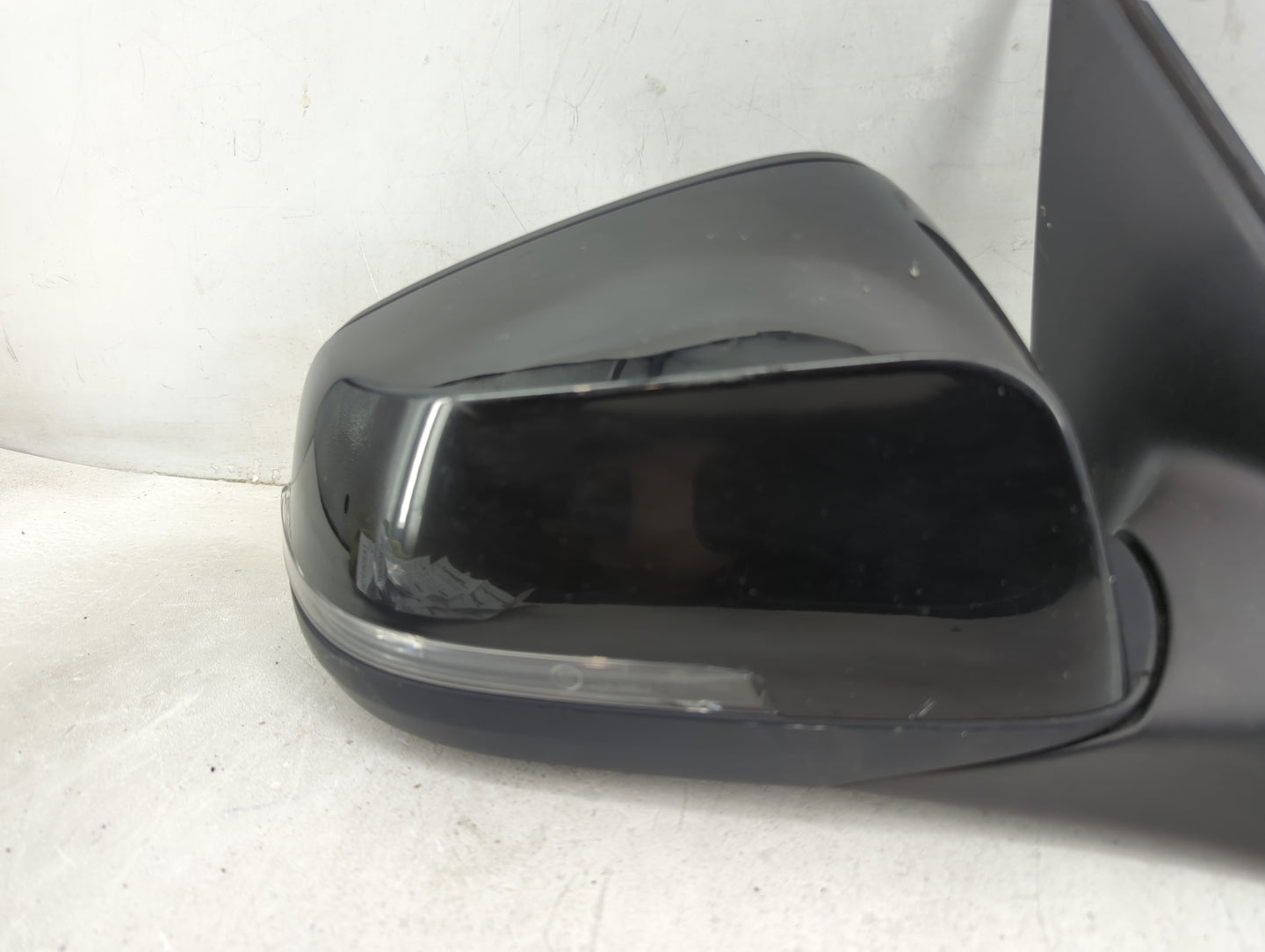 2014-2016 Bmw 535i Passenger Side View Mirror - Right Door Mirror OEM Used - Oemusedautoparts1.com