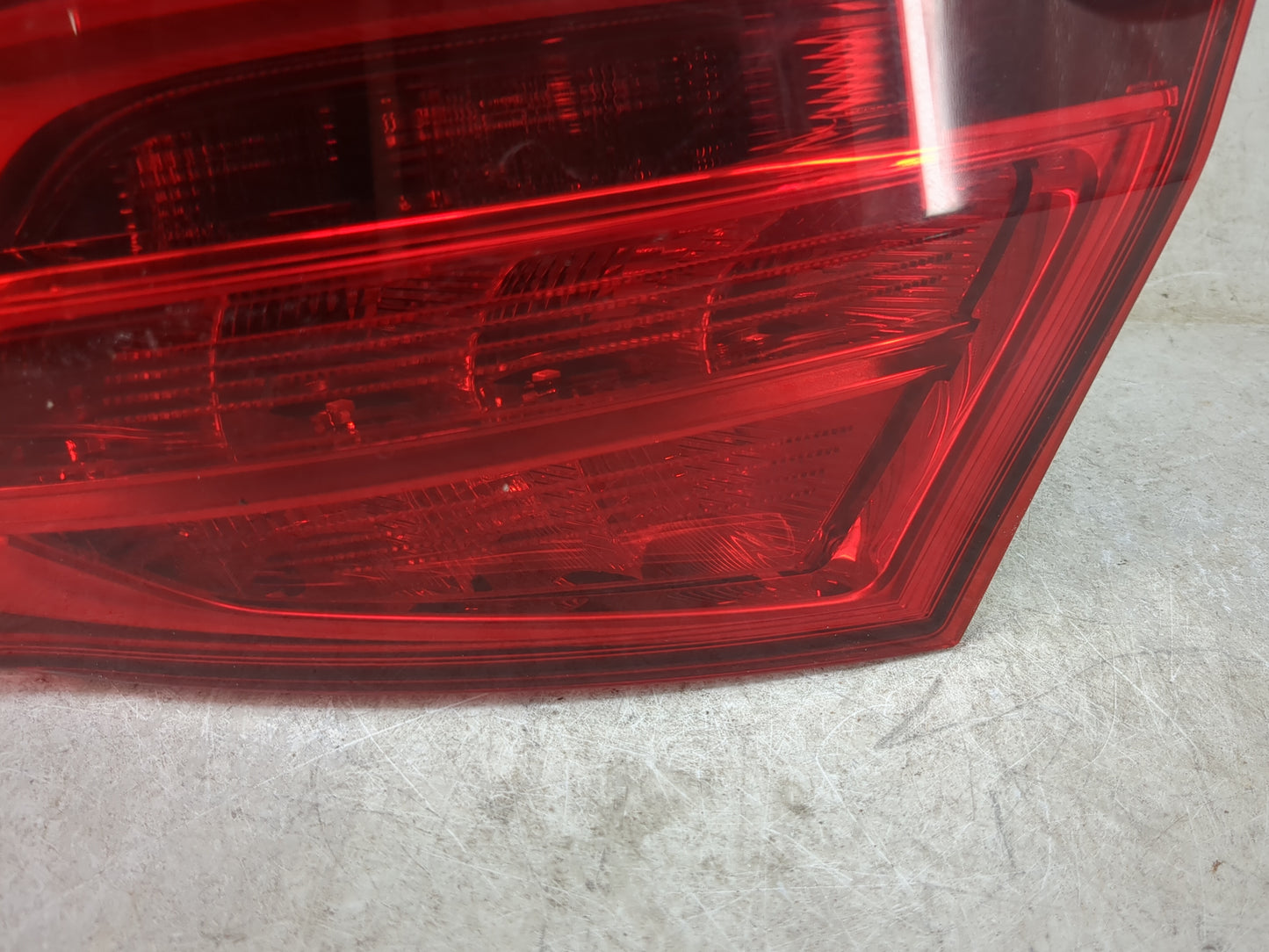 2014-2016 Bmw 535i Tail Light Assembly Passenger Right OEM P/N:184080-02 Fits Fits 2014 2015 2016 OEM Used Auto Parts - Oemu