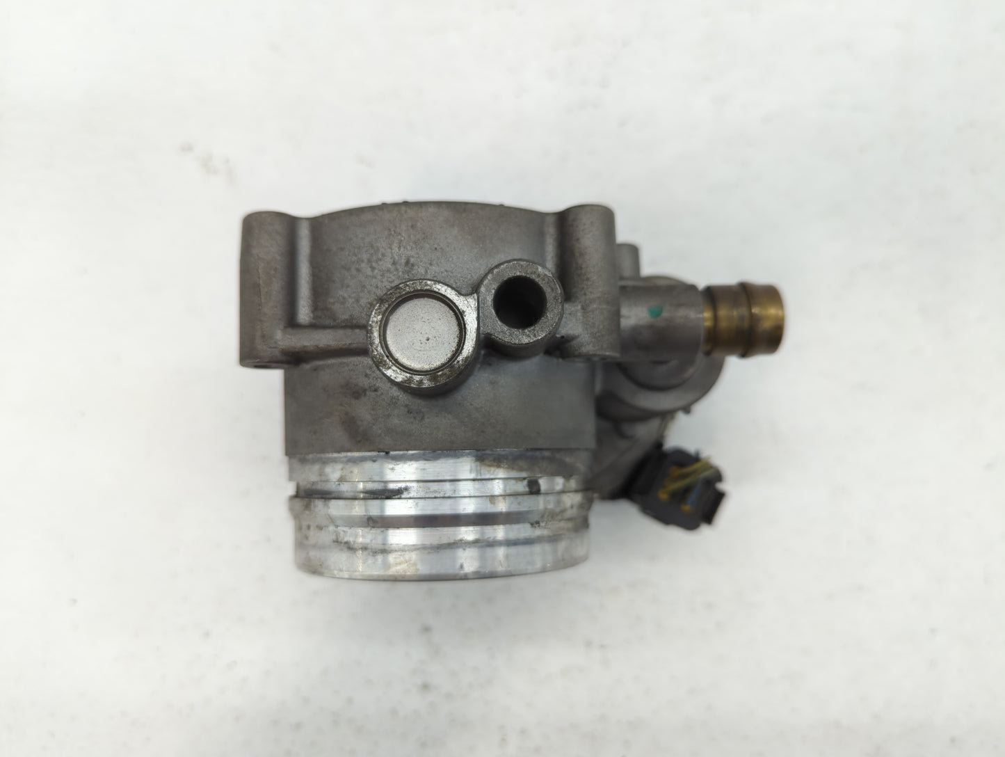 2010-2017 Bmw 535i Throttle Body P/N:1354 7597871-01 1354 7597871-03 Fits OEM Used Auto Parts - Oemusedautoparts1.com