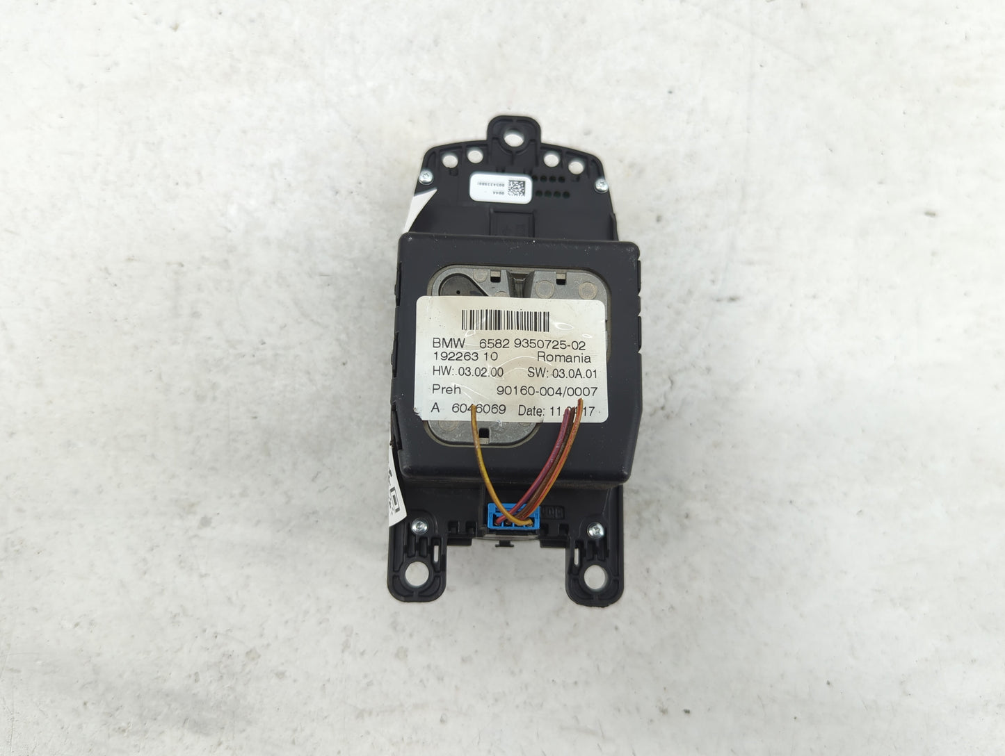 2015 Bmw 640i Radio AM FM Cd Player Receiver Replacement P/N:65829350725-02 Fits OEM Used Auto Parts - Oemusedautoparts1.com