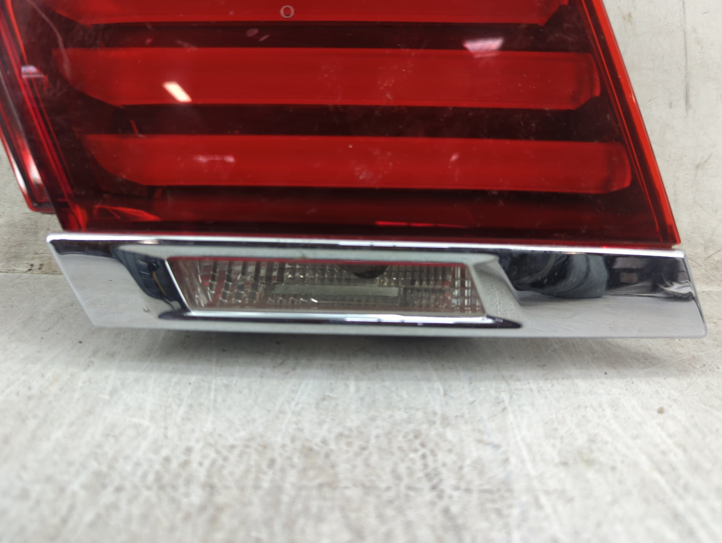 2015 Bmw 750i Tail Light Assembly Passenger Right OEM P/N:7300271 Fits OEM Used Auto Parts - Oemusedautoparts1.com
