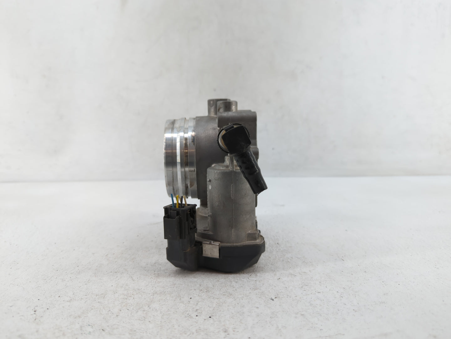 2015 Bmw 7 Series Throttle Body P/N:A2C83786800 A2C53356724, 7597871 Fits Fits 2010 2011 2012 2013 2014 2016 2017 2018 2019 