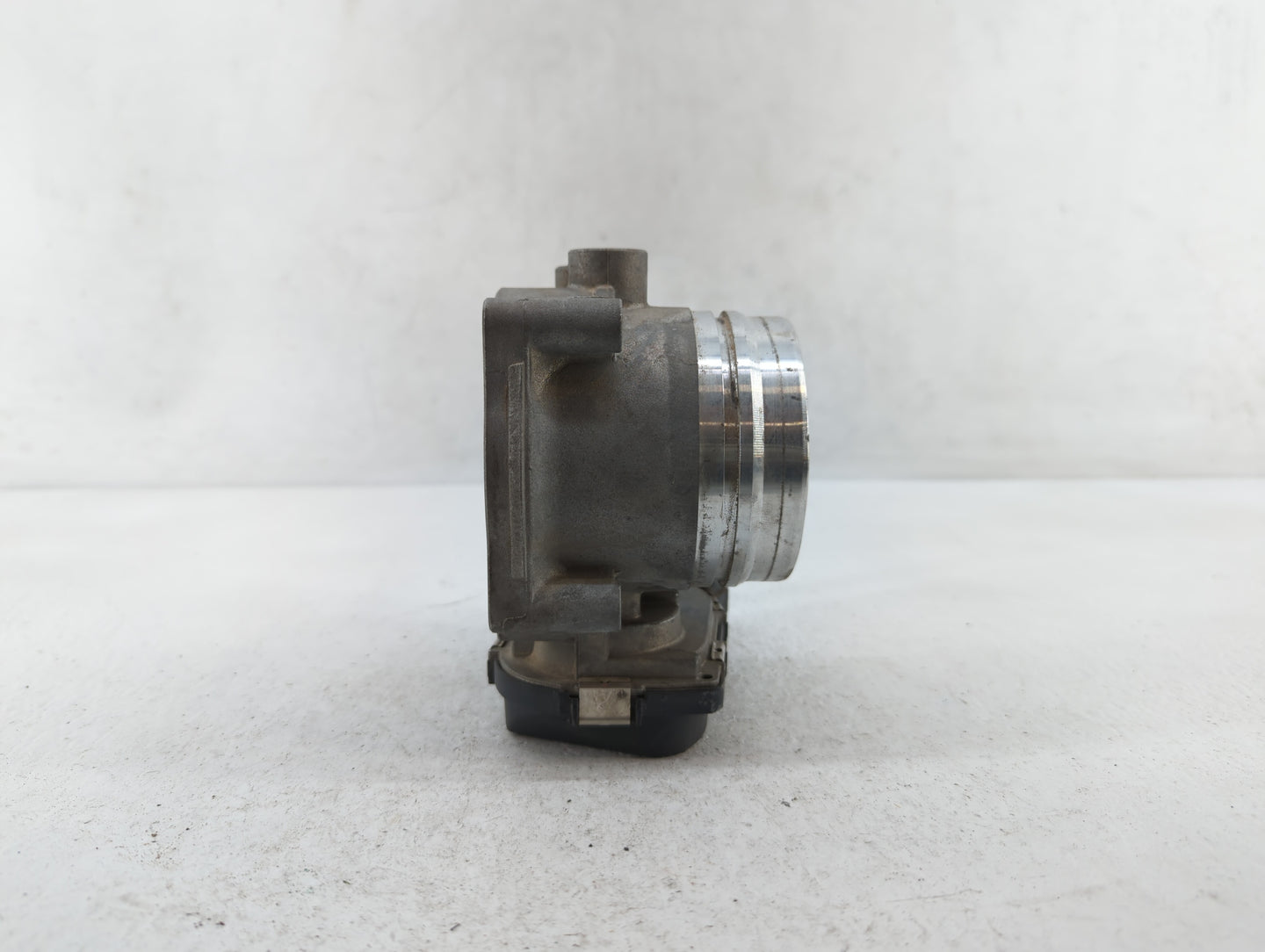 2015 Bmw 7 Series Throttle Body P/N:A2C83786800 A2C53356724, 7597871 Fits Fits 2010 2011 2012 2013 2014 2016 2017 2018 2019 