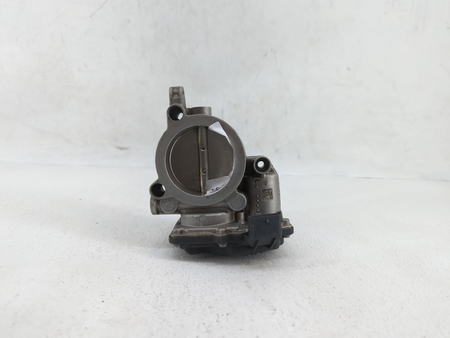 2014-2019 Bmw I8 Throttle Body P/N:A2C82681600 7 629 908 Fits Fits 2014 2015 2016 2017 2019 OEM Used Auto Parts - Oemusedaut