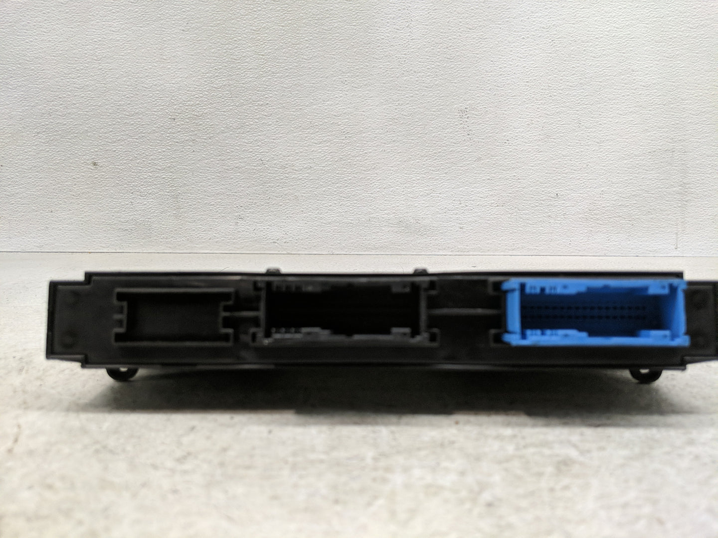 2013-2015 Bmw X1 PCM Engine Control Computer ECU ECM PCU OEM P/N:9267204 Fits Fits 2013 2014 2015 2016 OEM Used Auto Parts -