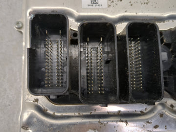 2013-2015 Bmw X1 PCM Engine Control Computer ECU ECM PCU OEM P/N:8 631 728-01 0 261 S10 554 Fits Fits 2013 2014 2015 2016 OEM Used Auto Parts