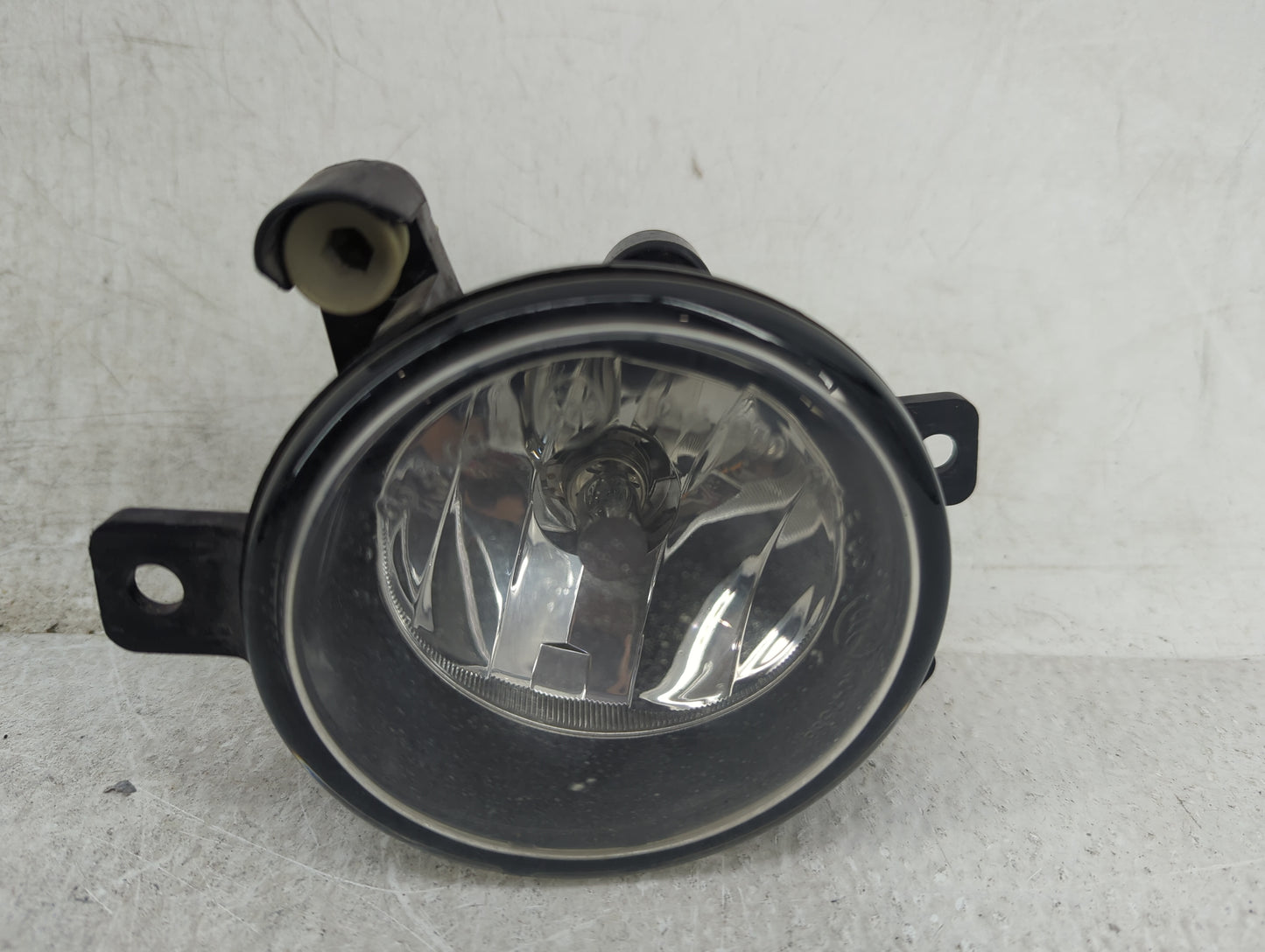 2012-2015 Bmw X1 Driver Left Oem Fog Light Lamp Black - Oemusedautoparts1.com
