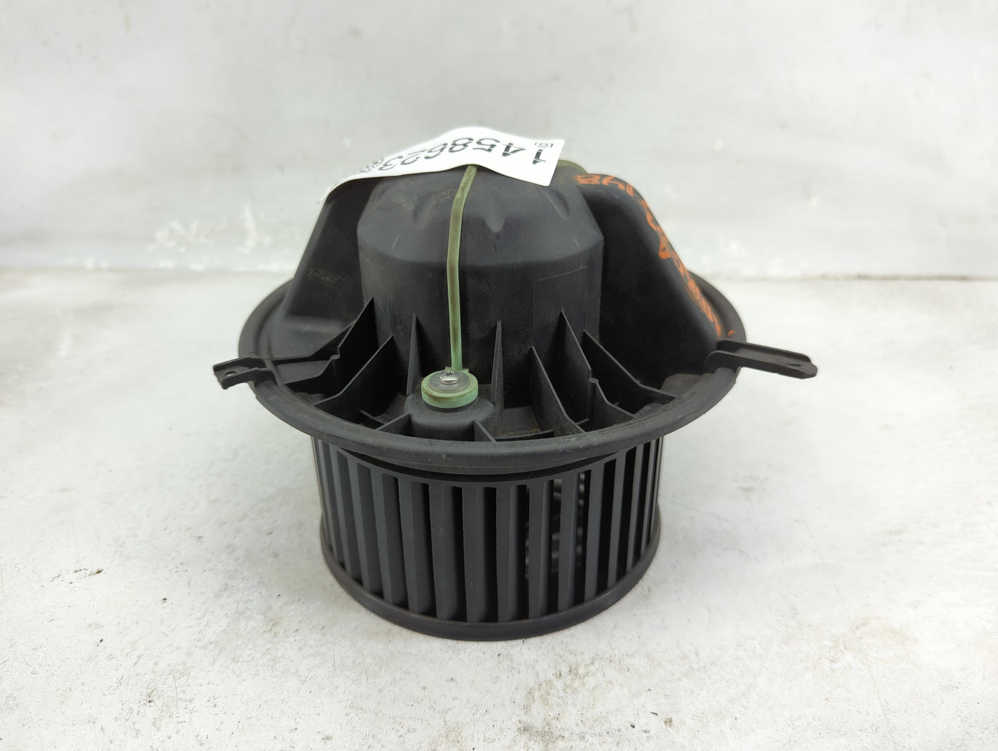 2012-2015 Bmw X1 Heater AC Blower Motor P/N:0500737 992849G Fits OEM Used Auto Parts - Oemusedautoparts1.com