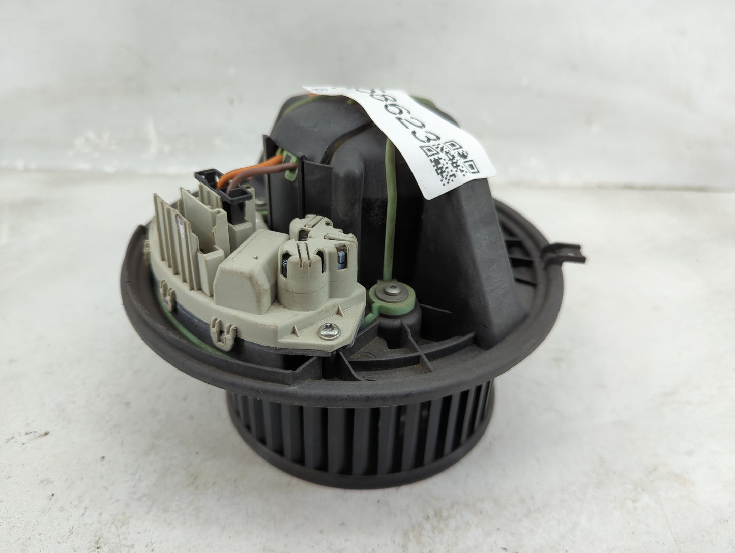 2012-2015 Bmw X1 Heater AC Blower Motor P/N:0500737 992849G Fits OEM Used Auto Parts - Oemusedautoparts1.com