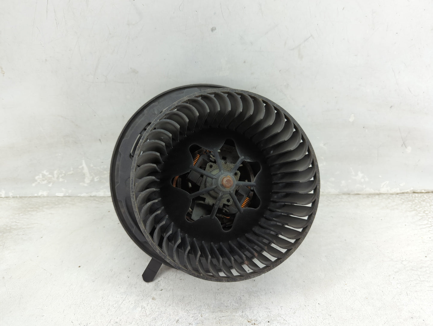 2012-2015 Bmw X1 Heater AC Blower Motor P/N:0500737 992849G Fits OEM Used Auto Parts - Oemusedautoparts1.com