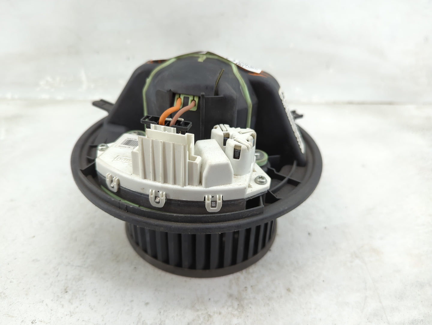 2012-2015 Bmw X1 Heater AC Blower Motor P/N:0500737 992849G Fits OEM Used Auto Parts - Oemusedautoparts1.com