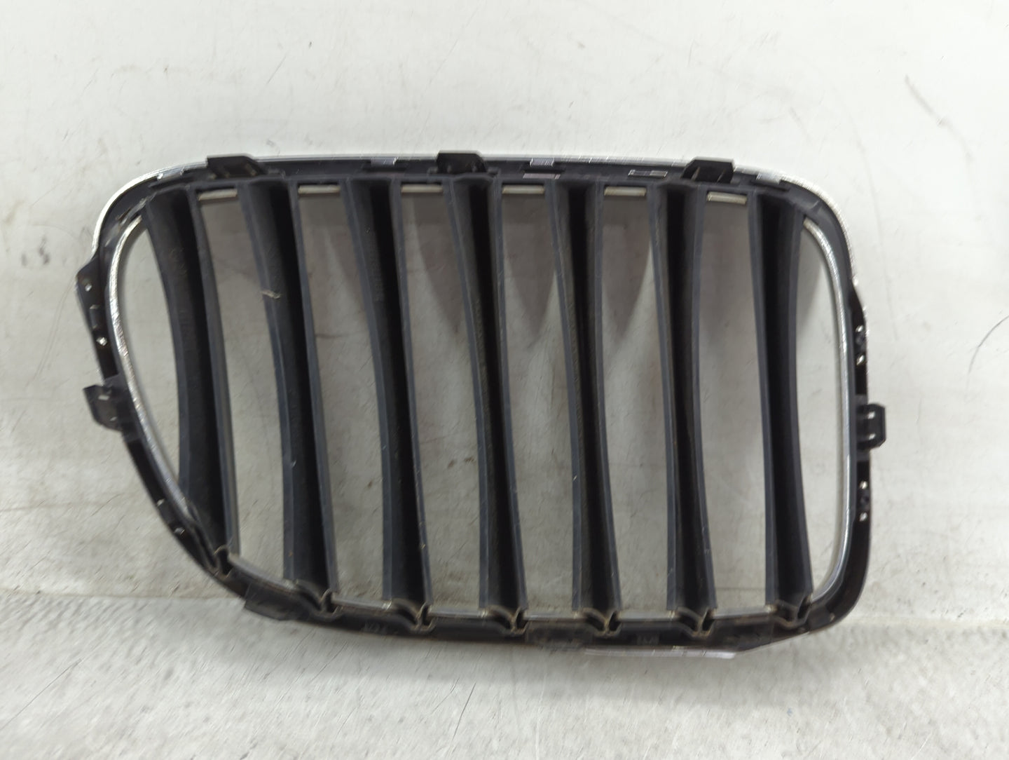 2013-2015 Bmw X1 Front Grille Bumper Not Included 1459493 - Oemusedautoparts1.com