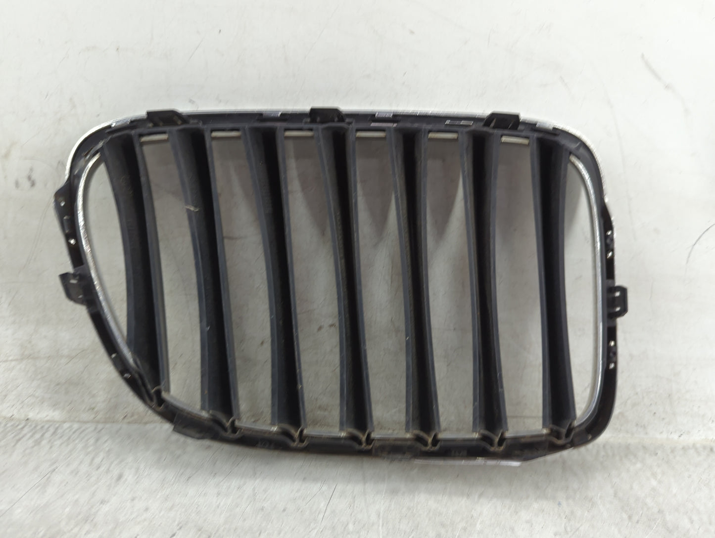 2013-2015 Bmw X1 Front Grille Bumper Not Included 1459493 - Oemusedautoparts1.com