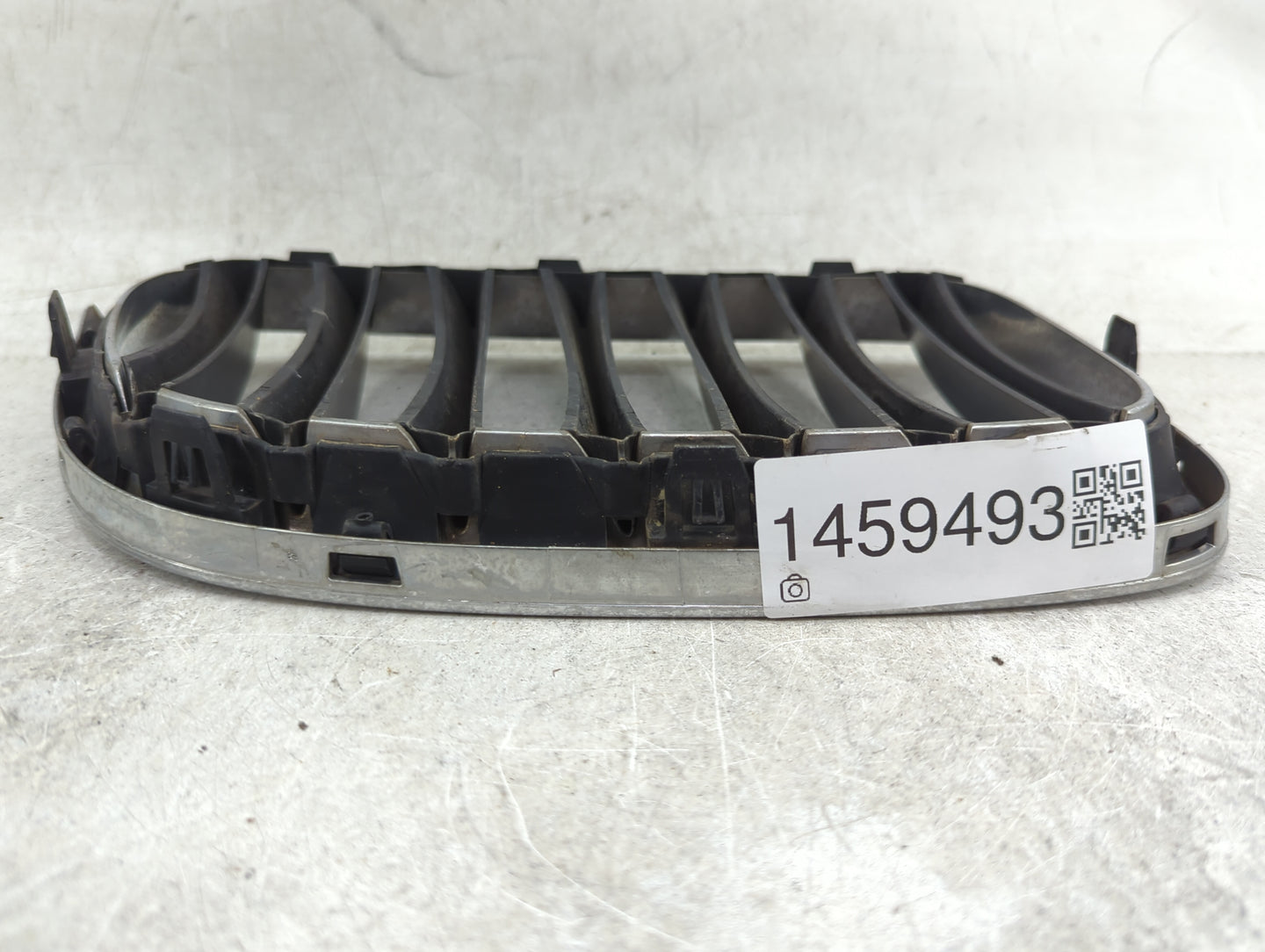 2013-2015 Bmw X1 Front Grille Bumper Not Included 1459493 - Oemusedautoparts1.com