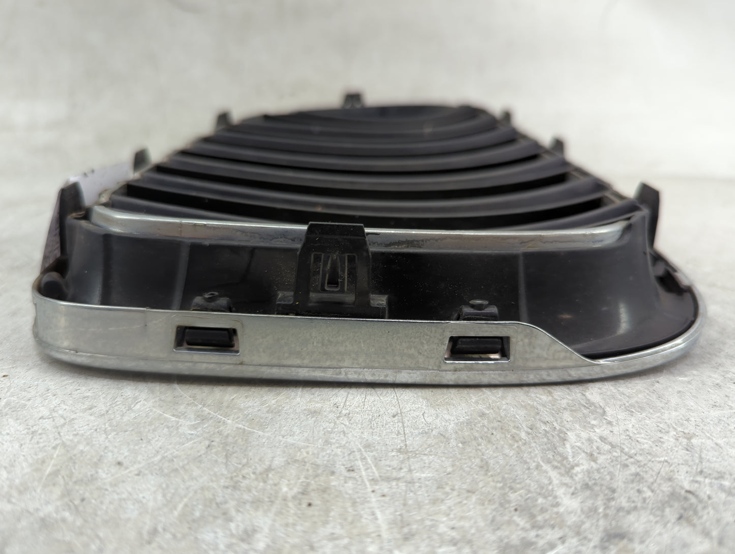 2013-2015 Bmw X1 Front Grille Bumper Not Included 1459493 - Oemusedautoparts1.com