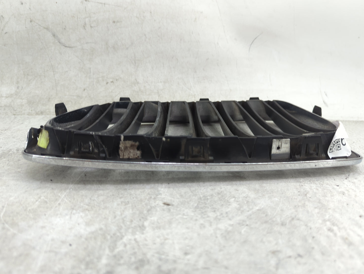 2013-2015 Bmw X1 Front Grille Bumper Not Included 1459729 - Oemusedautoparts1.com