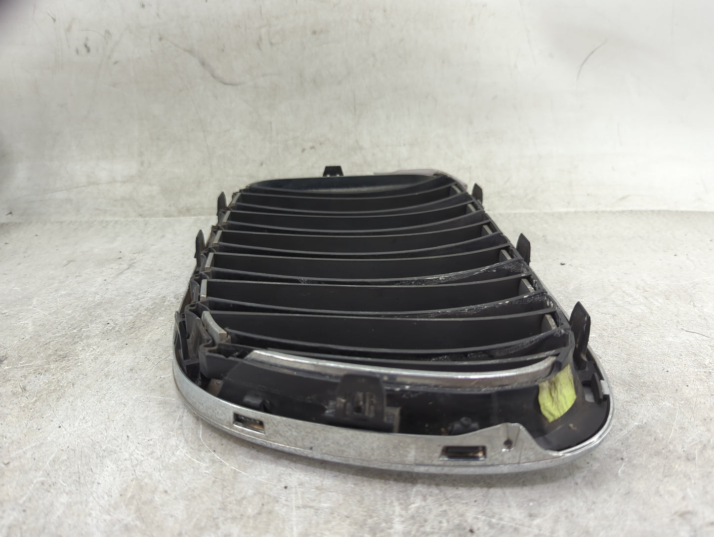 2013-2015 Bmw X1 Front Grille Bumper Not Included 1459729 - Oemusedautoparts1.com