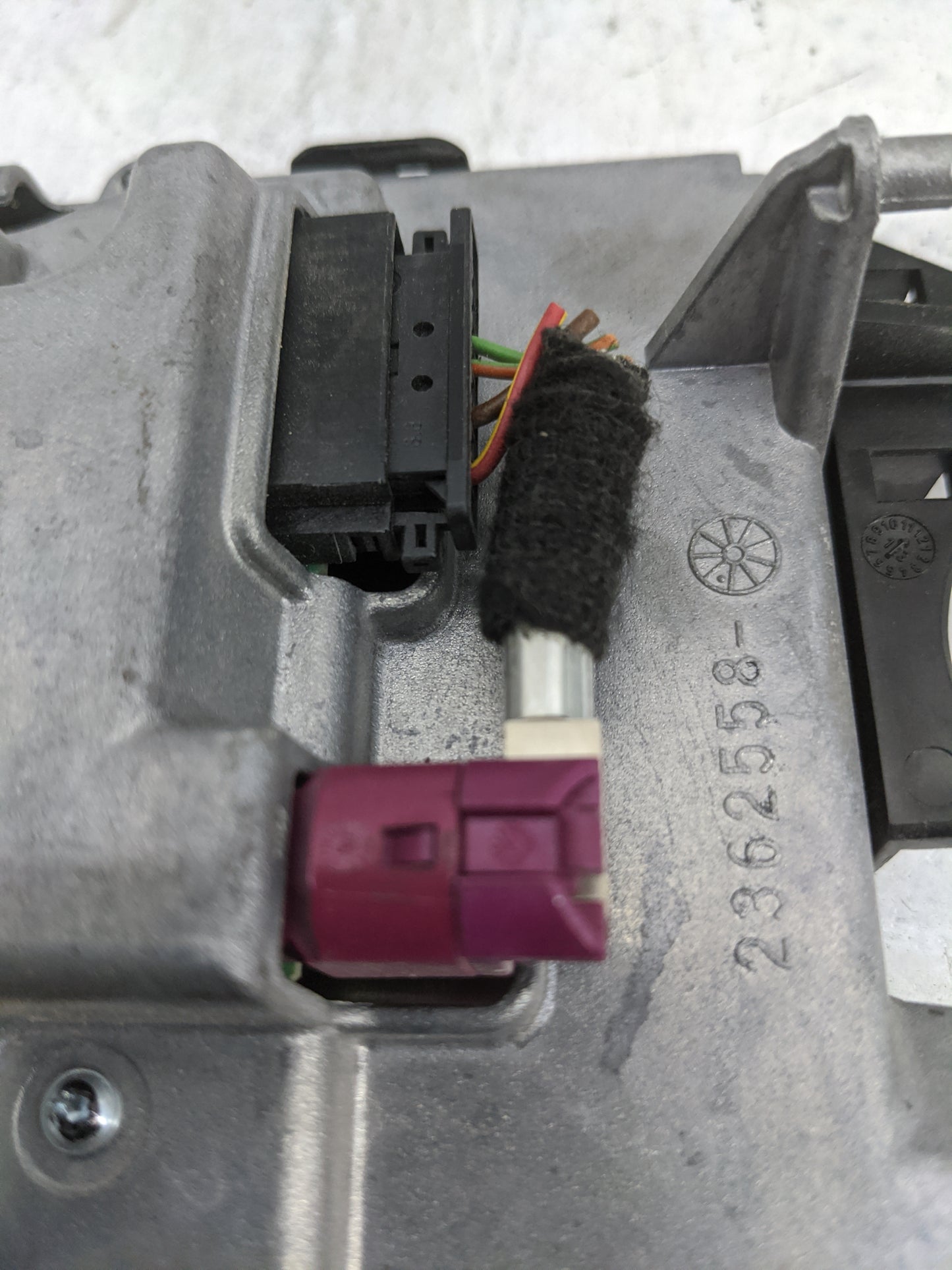 2013-2015 Bmw X1 Information Display Screen 1477513 - Oemusedautoparts1.com