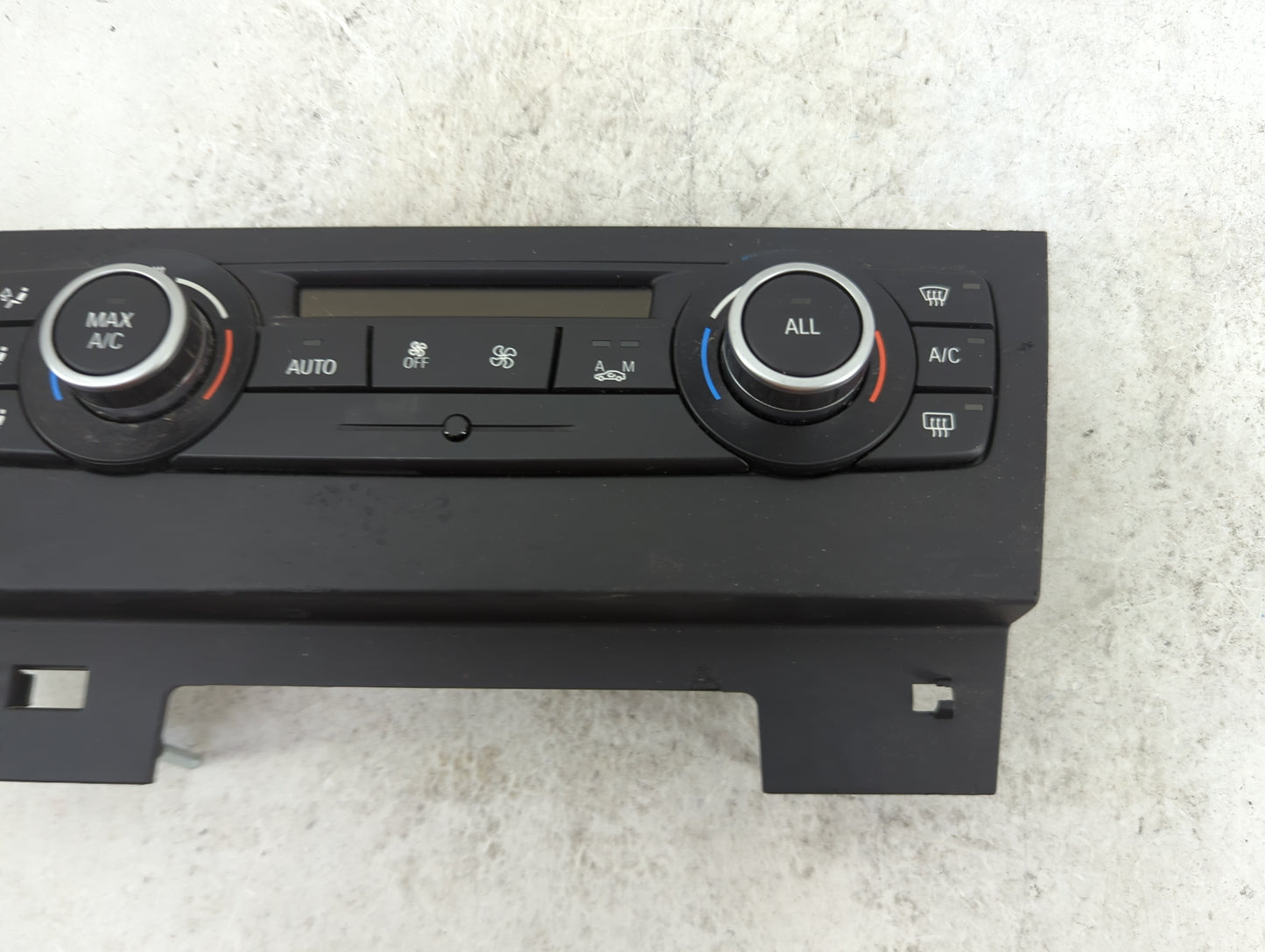 2012-2015 Bmw X1 Climate Control Module Temperature AC/Heater Replacement P/N:9292263-04 A2C80942105 Fits OEM Used Auto Part