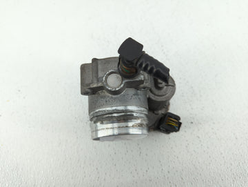 2012-2015 Bmw X1 Throttle Body P/N:1354 7588625-03 1354 7588625 Fits Fits 2012 2013 2014 2015 2016 2017 2018 OEM Used Auto Parts