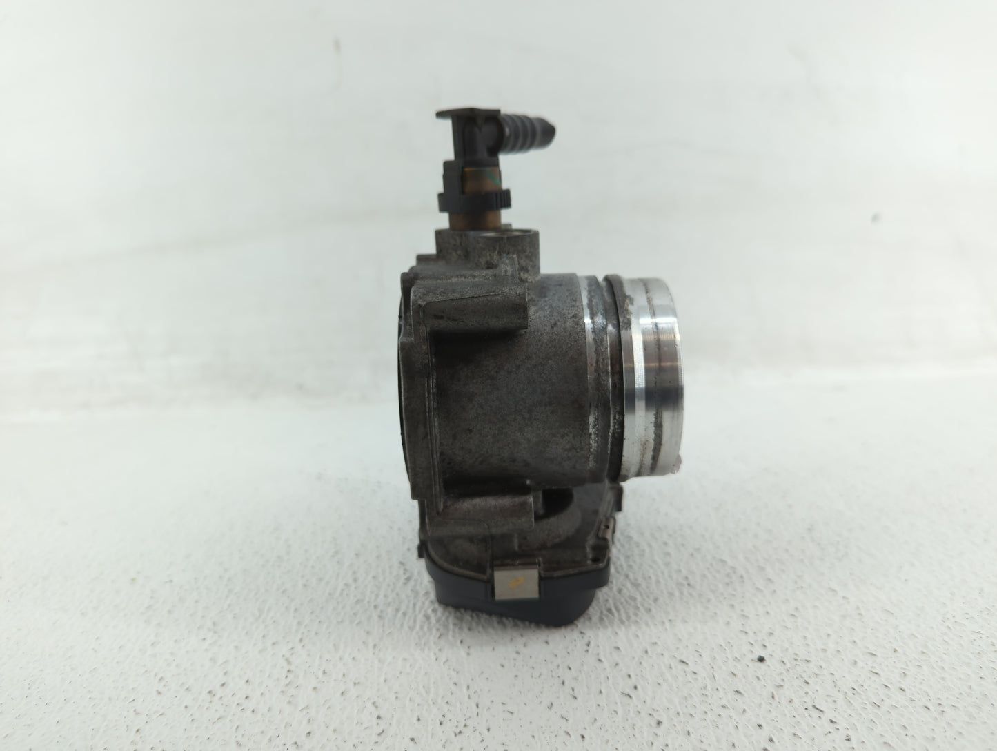 2012-2015 Bmw X1 Throttle Body P/N:1354 7588625-03 1354 7588625 Fits Fits 2012 2013 2014 2015 2016 2017 2018 OEM Used Auto P