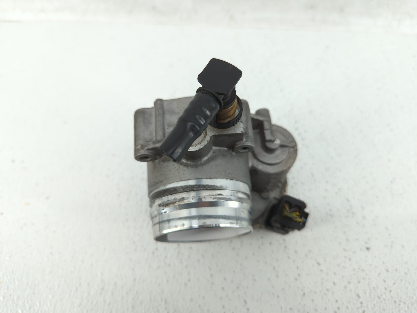 2012-2015 Bmw X1 Throttle Body P/N:1354 7588625-04 1354 7588625-03, 1354 7588625 Fits Fits 2012 2013 2014 2015 2016 2017 201