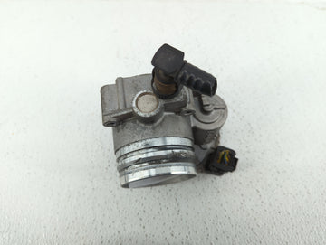 2012-2015 Bmw X1 Throttle Body P/N:1354 7588625-04 1354 7588625-03, 1354 7588625 Fits Fits 2012 2013 2014 2015 2016 2017 2018 OEM Used Auto Parts