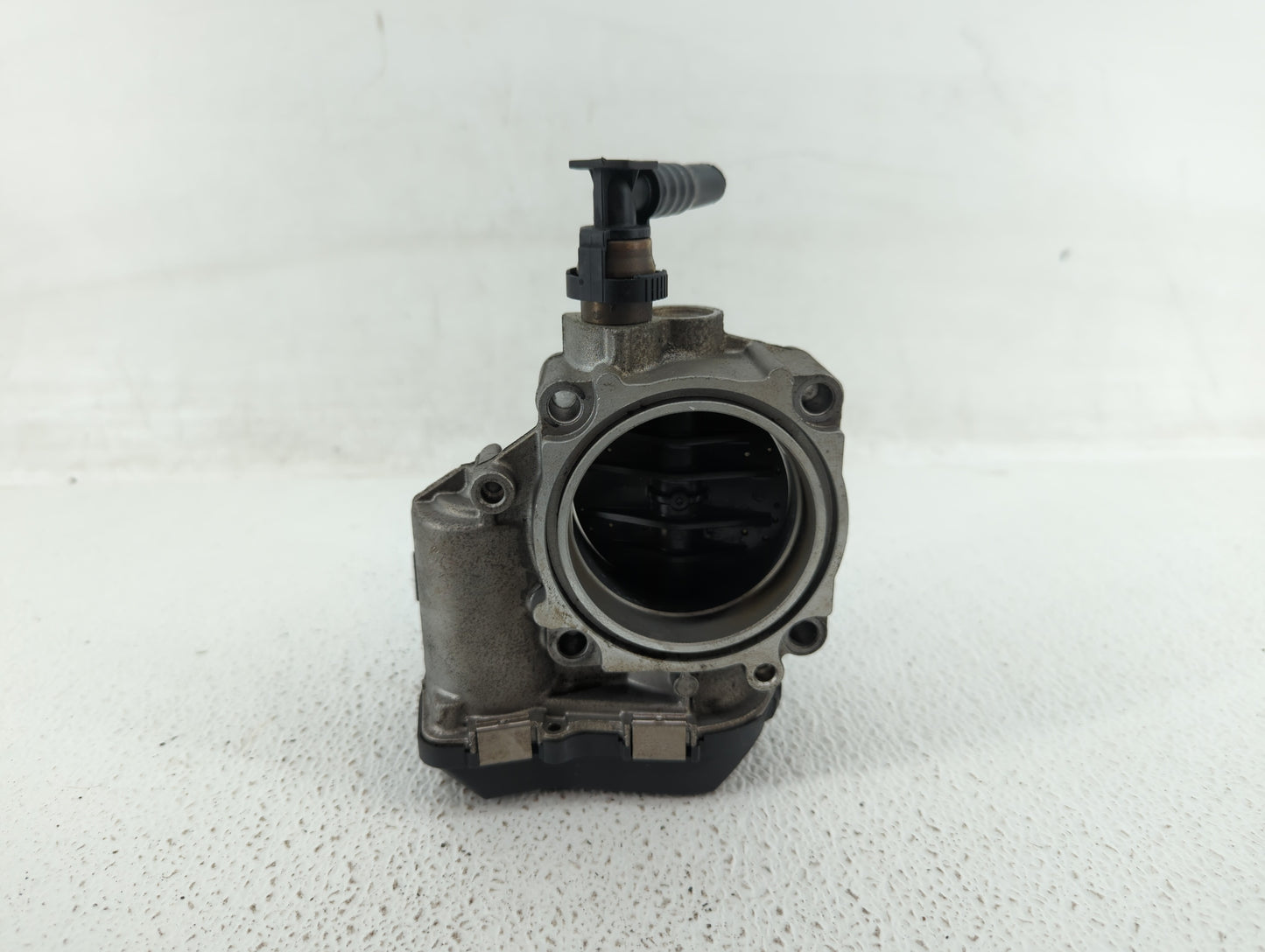 2012-2015 Bmw X1 Throttle Body P/N:1354 7588625-02 1354 7588625-03 Fits Fits 2012 2013 2014 2015 2016 2017 2018 OEM Used Aut