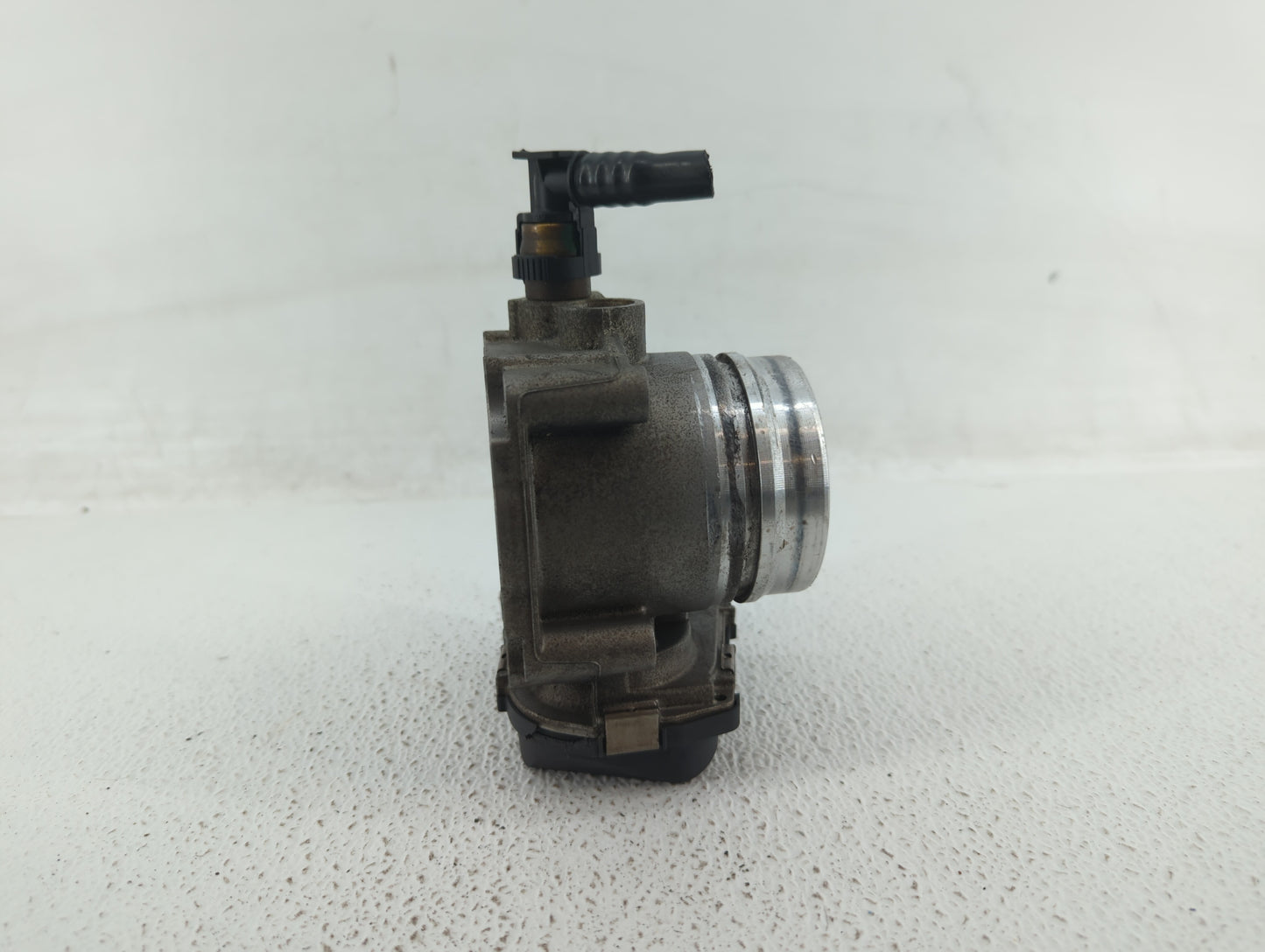 2012-2015 Bmw X1 Throttle Body P/N:1354 7588625-02 1354 7588625-03 Fits Fits 2012 2013 2014 2015 2016 2017 2018 OEM Used Aut
