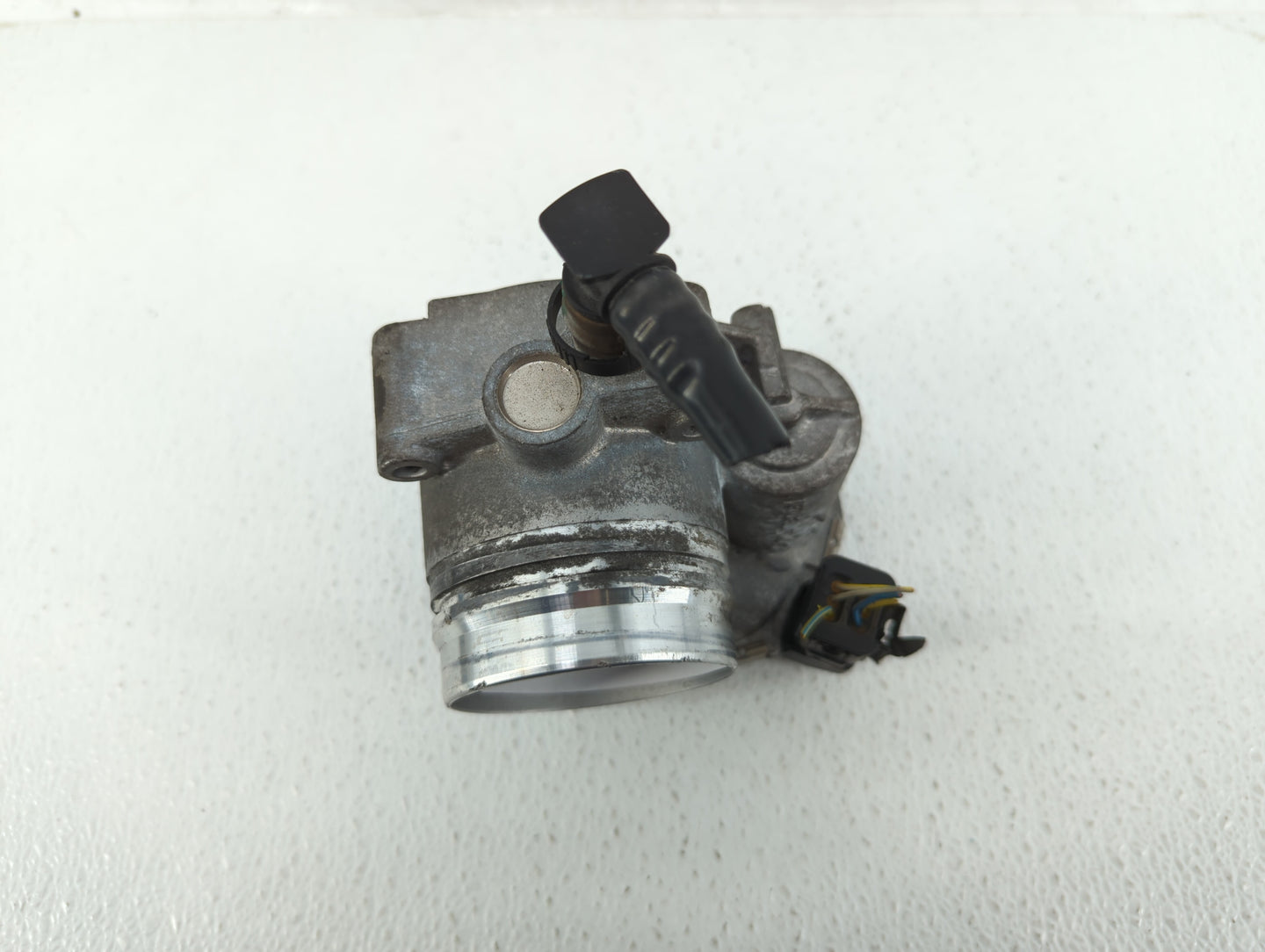 2012-2015 Bmw X1 Throttle Body P/N:1354 7588625-03 1354 7588625 Fits Fits 2012 2013 2014 2015 2016 2017 2018 OEM Used Auto P