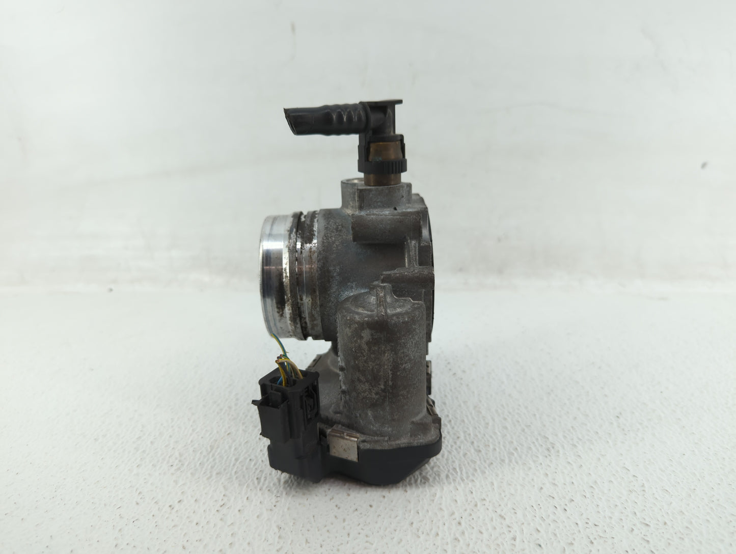 2012-2015 Bmw X1 Throttle Body P/N:1354 7588625-03 1354 7588625 Fits Fits 2012 2013 2014 2015 2016 2017 2018 OEM Used Auto P