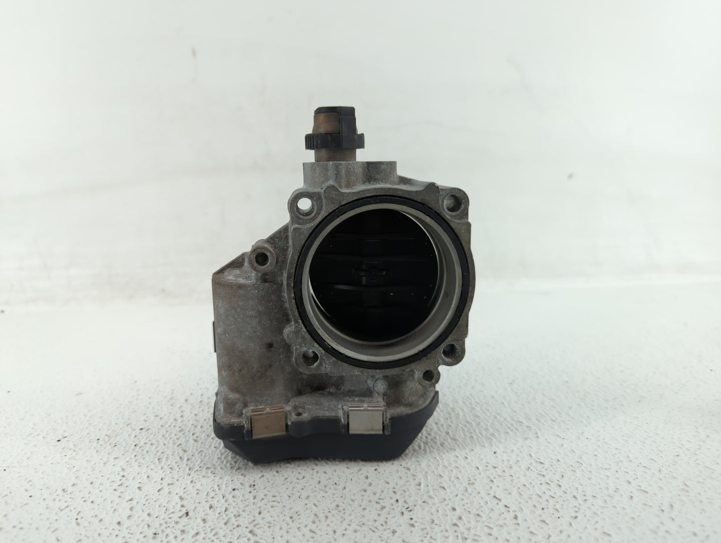 2012-2015 Bmw X1 Throttle Body P/N:1354 7588625-03 Fits Fits 2012 2013 2014 2015 2016 2017 2018 OEM Used Auto Parts - Oemuse