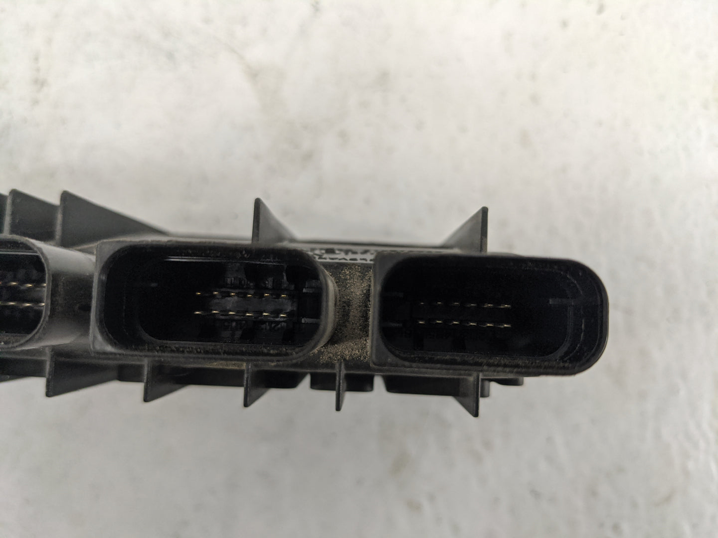 2015 Bmw X3 Fusebox Fuse Box Panel Relay Module P/N:8638551-04 18576710 Fits OEM Used Auto Parts - Oemusedautoparts1.com