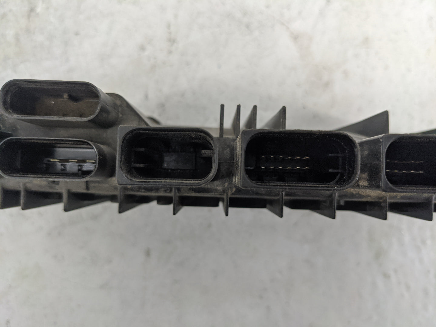 2015 Bmw X3 Fusebox Fuse Box Panel Relay Module P/N:8638551-04 18576710 Fits OEM Used Auto Parts - Oemusedautoparts1.com