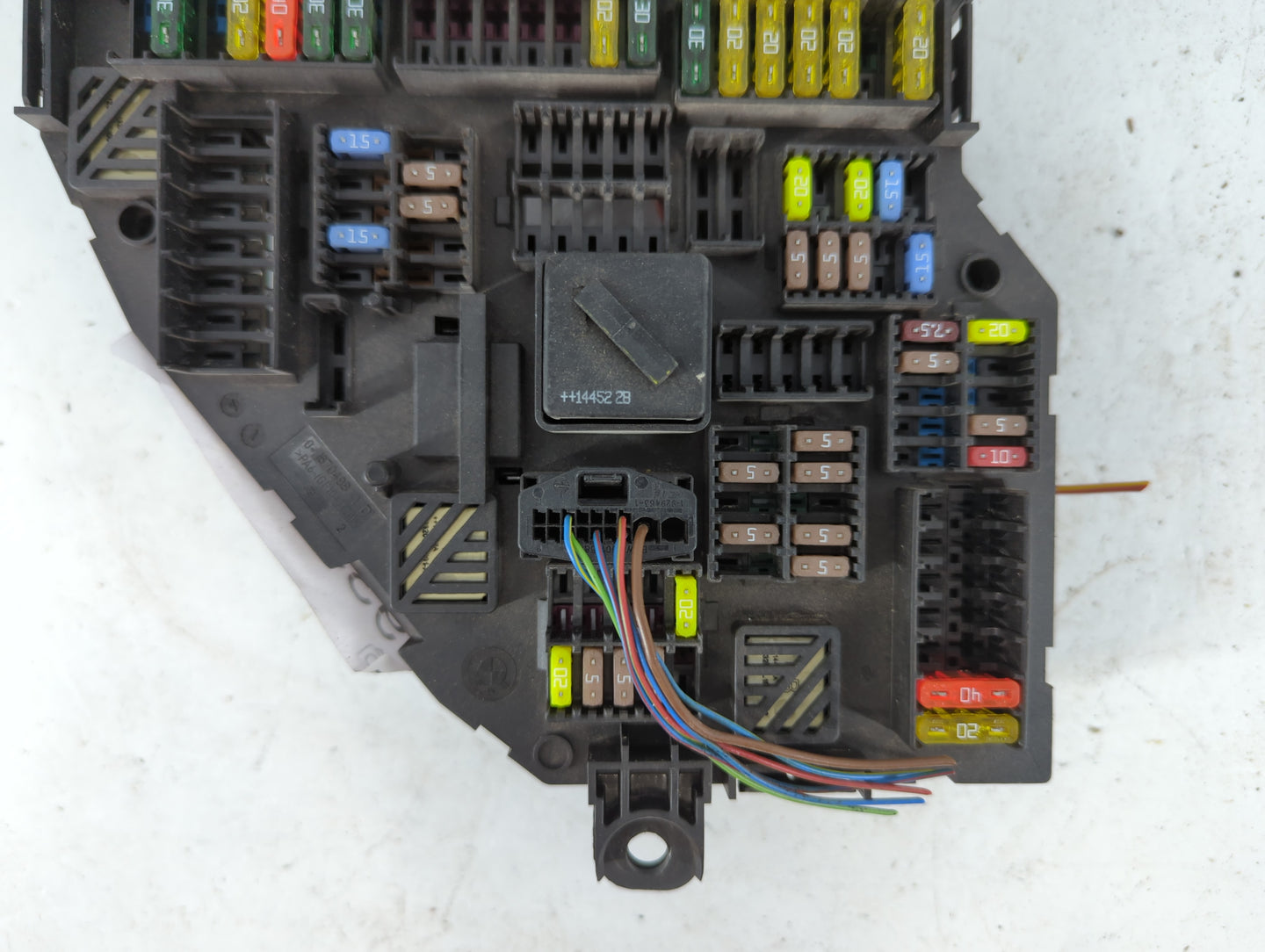 2015-2017 Bmw X3 Fusebox Fuse Box Panel Relay Module P/N:9315151-03 Fits Fits 2015 2016 2017 OEM Used Auto Parts - Oemusedau