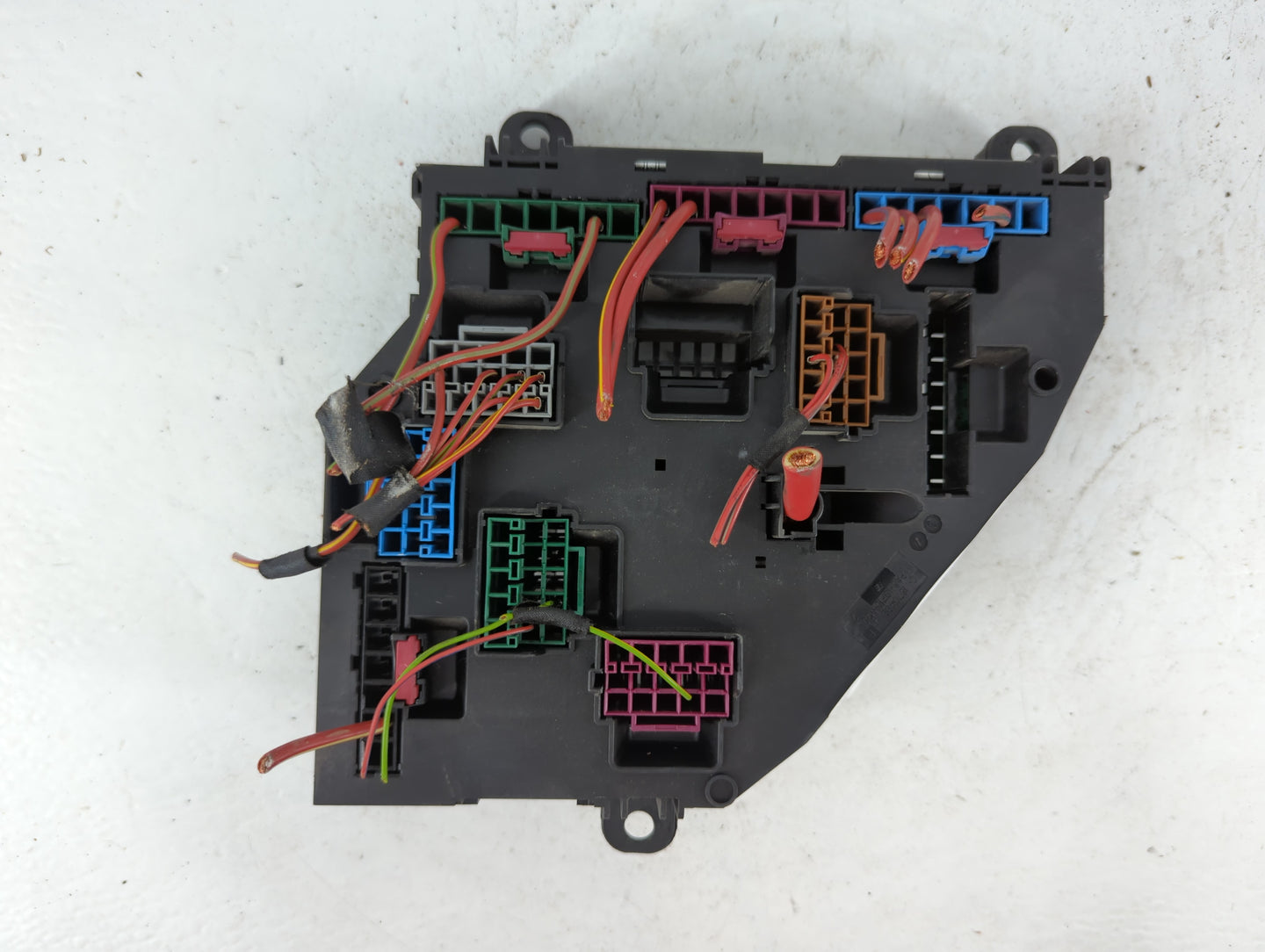 2015-2017 Bmw X3 Fusebox Fuse Box Panel Relay Module P/N:9315151-03 Fits Fits 2015 2016 2017 OEM Used Auto Parts - Oemusedau