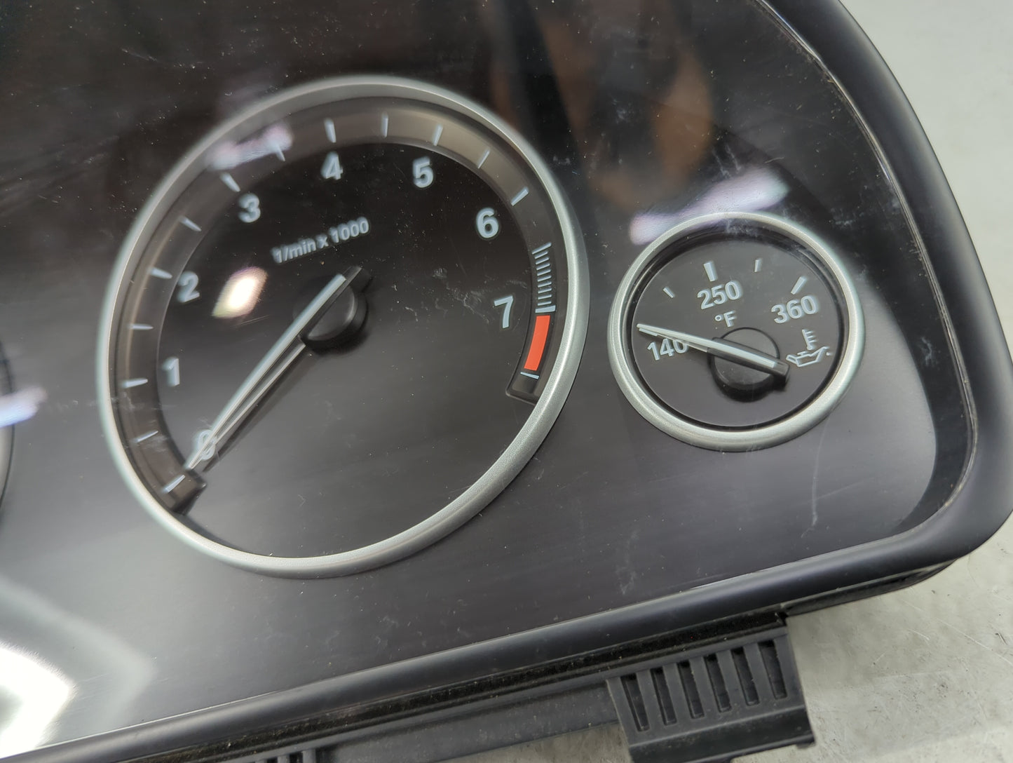 2015-2017 Bmw X4 Instrument Cluster Speedometer Gauges P/N:9364606-01 2945594-01 Fits Fits 2014 2015 2016 2017 OEM Used Auto