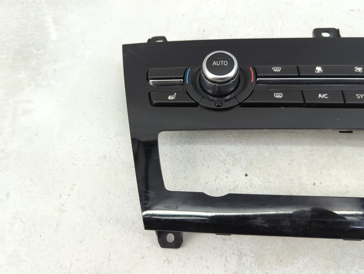 2015-2018 Bmw X4 Climate Control Module Temperature AC/Heater Replacement P/N:9359801-01 Fits Fits 2015 2016 2017 2018 OEM U