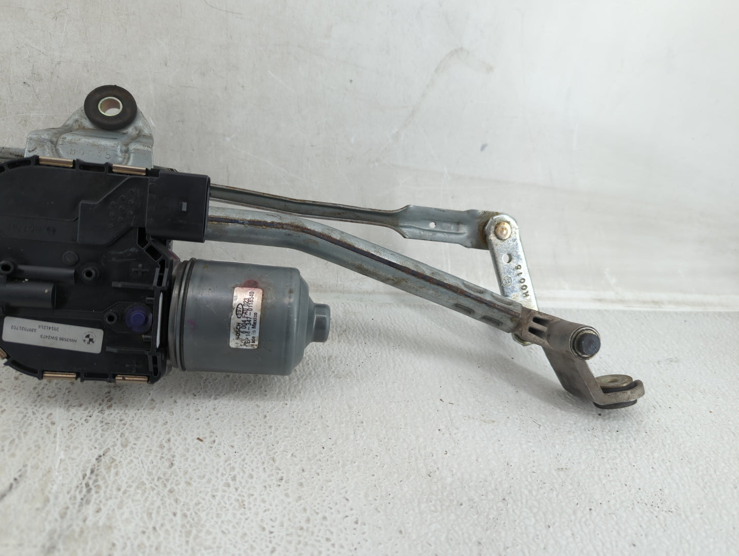 2015 Bmw X4 Front Windshield Wiper Motor Fits OEM Used Auto Parts - Oemusedautoparts1.com