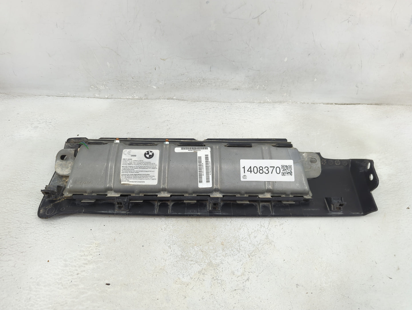 2014-2018 Bmw X5 Air Bag Driver Left Knee OEM P/N:KV931168305V Fits Fits 2014 2015 2016 2017 2018 2019 OEM Used Auto Parts -