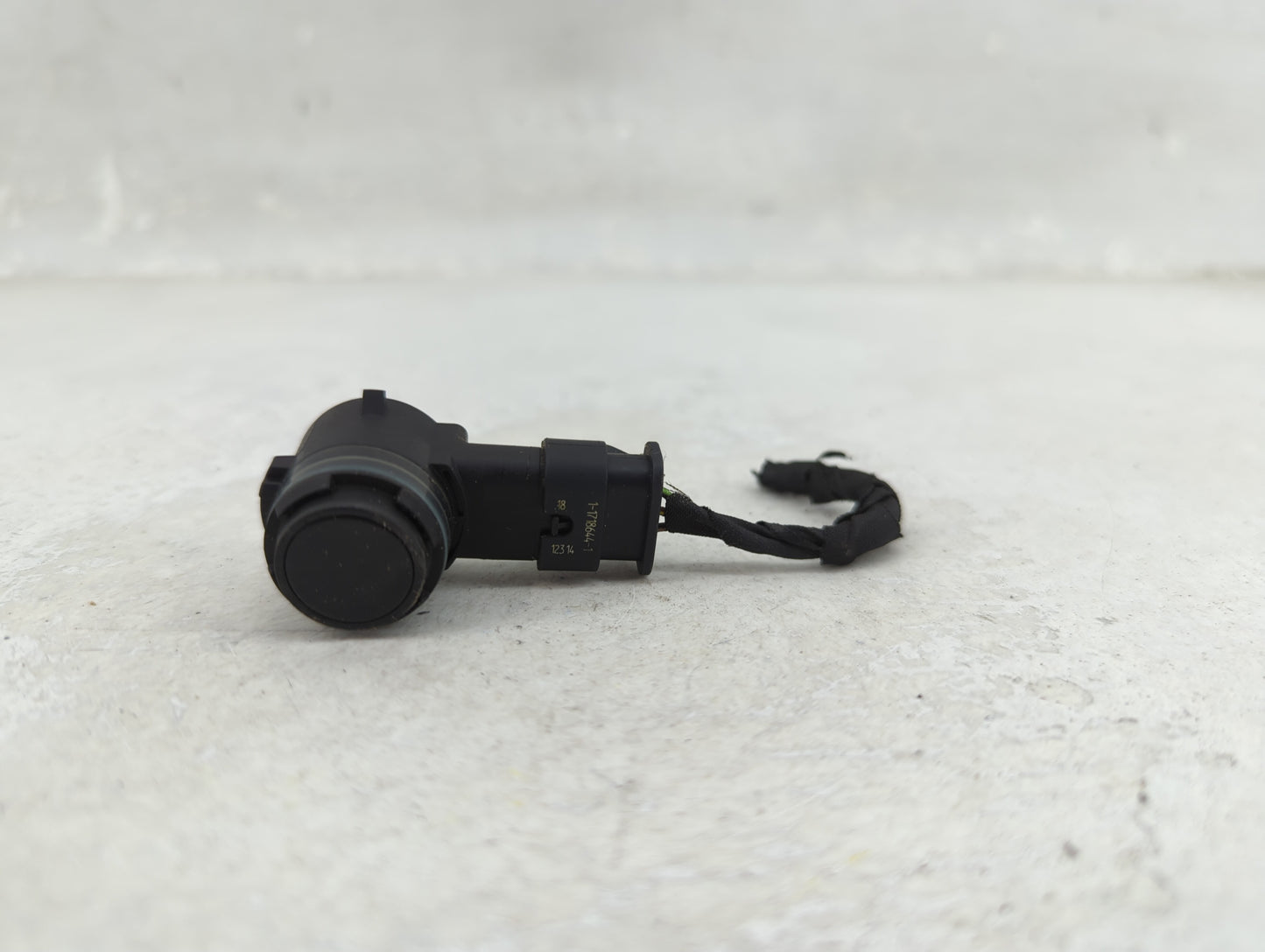 Park Assist Sensor - Oemusedautoparts1.com