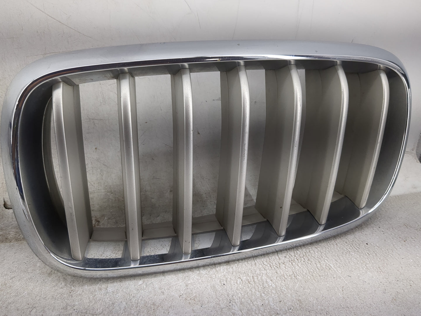 2014-2018 Bmw X5 Front Grille Bumper Not Included 1459986 - Oemusedautoparts1.com