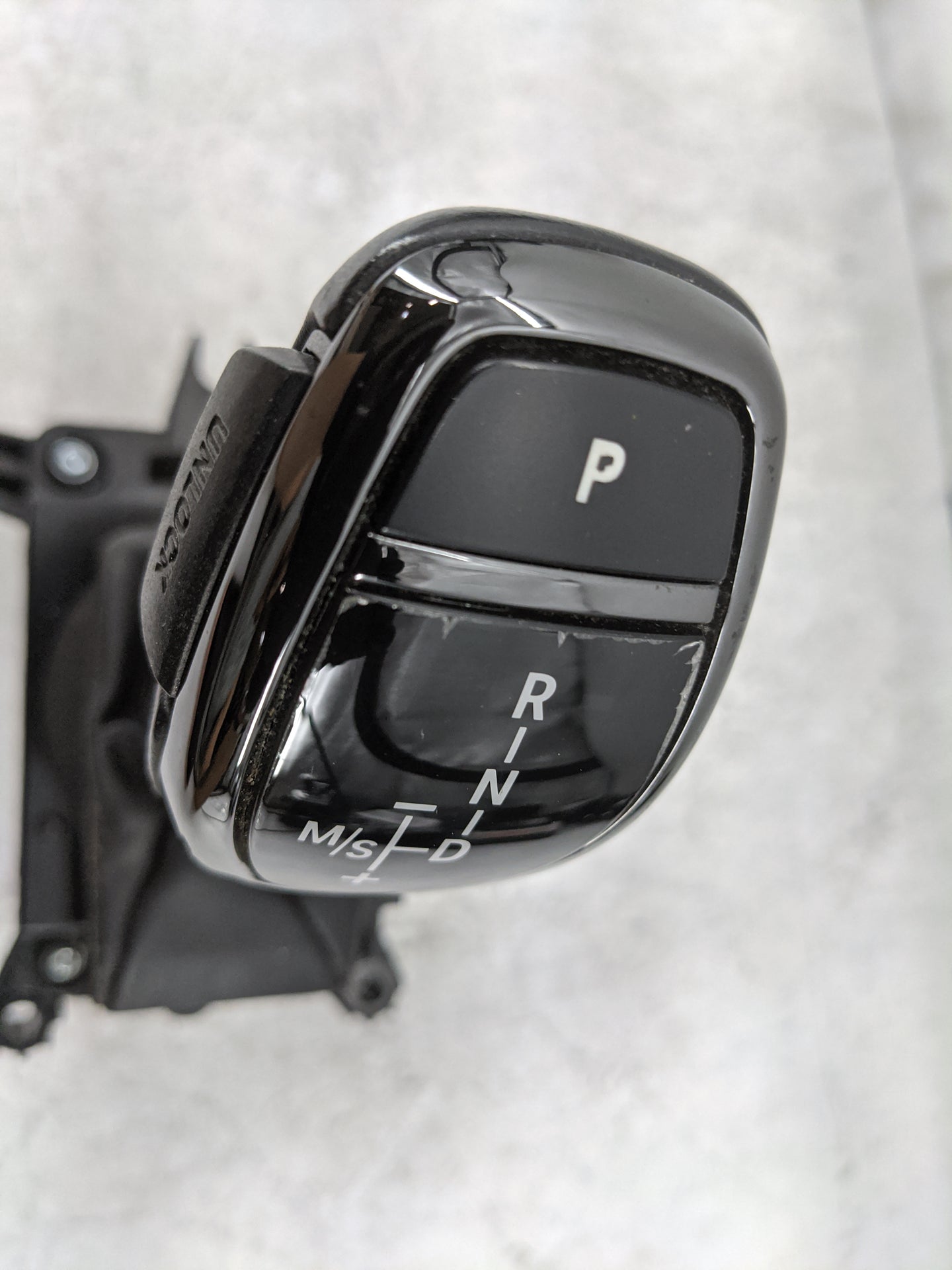 2015 Bmw X5 Floor Console Assembly Shifter Black - Oemusedautoparts1.com