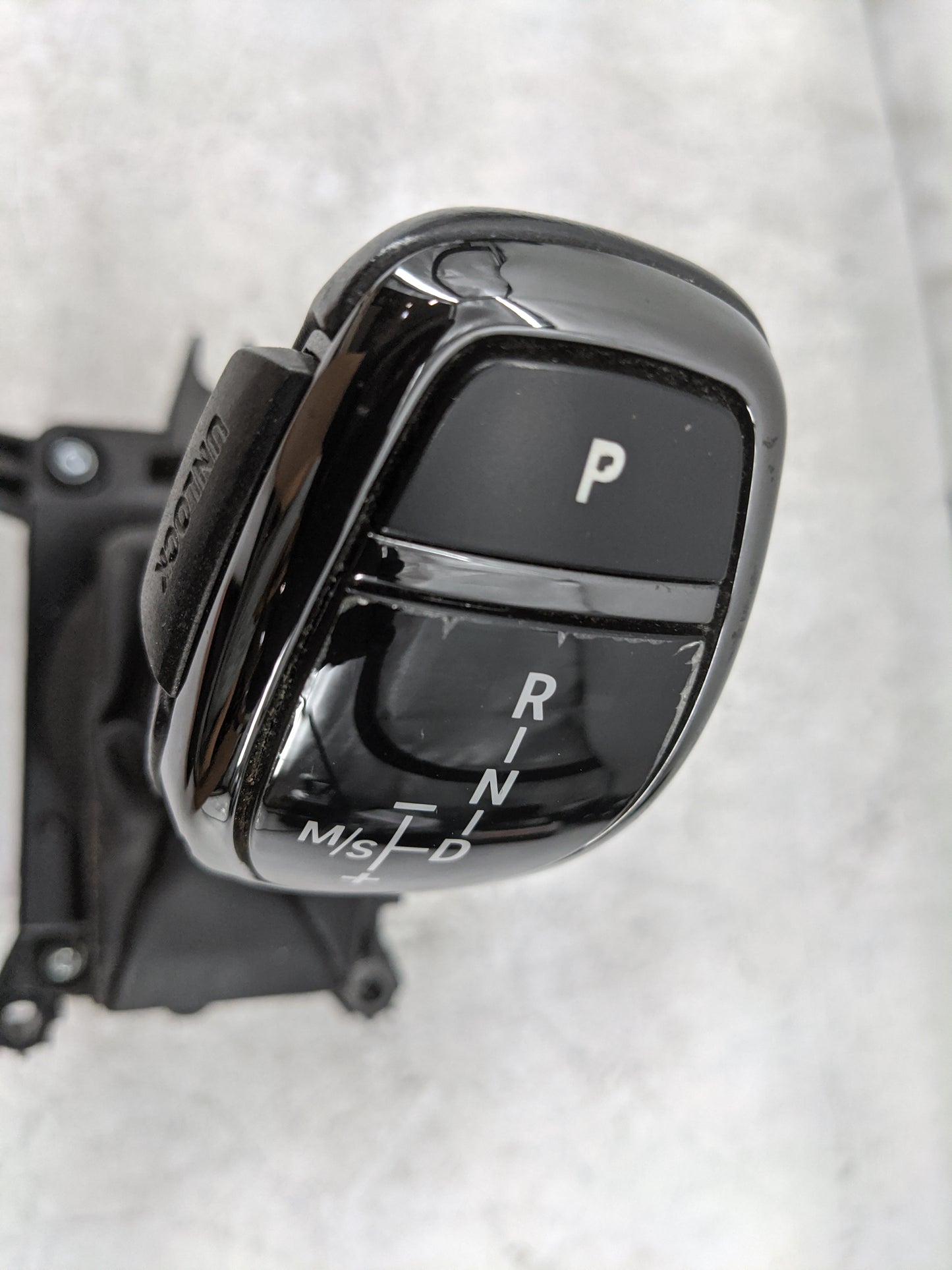 2015 Bmw X5 Floor Console Assembly Shifter Black - Oemusedautoparts1.com