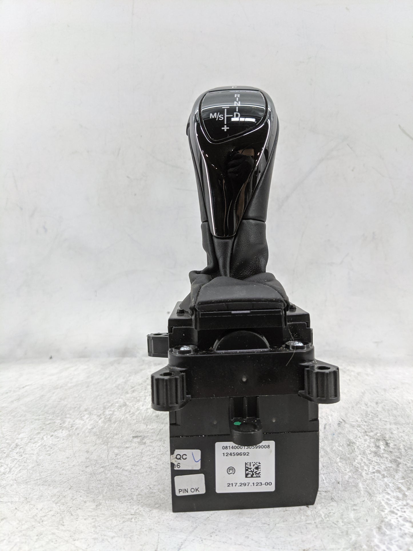 2015 Bmw X5 Floor Console Assembly Shifter Black - Oemusedautoparts1.com